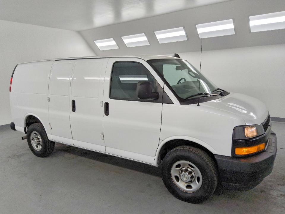 2022 Chevrolet Express G2500 მანქანა იყიდება აუქციონზე, vin: 1GCWGAFP6N1212905, აუქციონის ნომერი: 52348556