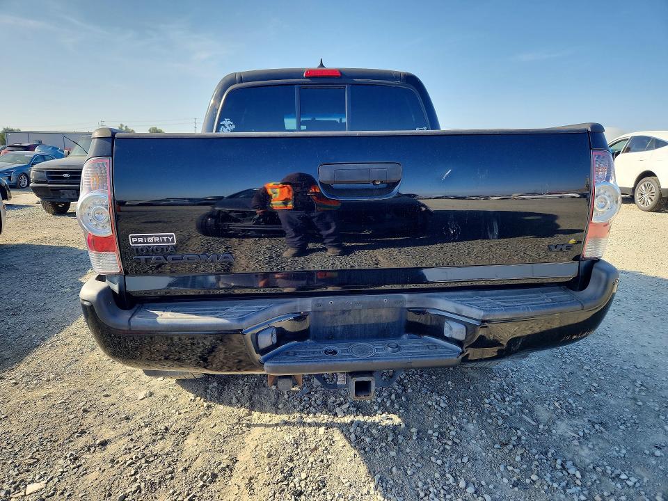 55470066 :رقم المزاد ، 3TMLU4EN0FM189378 vin ، 2015 Toyota Tacoma مزاد بيع