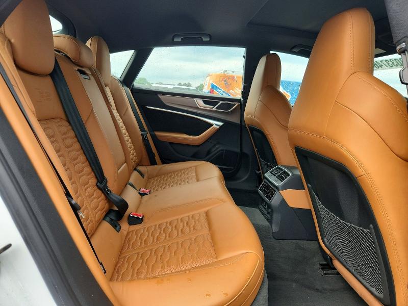 52033746 :رقم المزاد ، WUAPCBF20MN901083 vin ، 2021 Audi Rs7 مزاد بيع