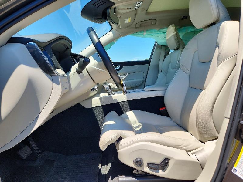Продажа на аукционе авто 2020 Volvo Xc60, vin: YV4A22RL0L1581132, номер лота: 57586746
