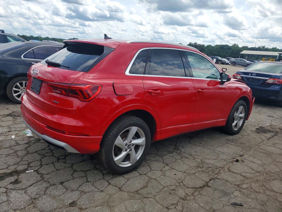 57719696 :رقم المزاد ، WA1AUCF38N1005826 vin ، 2022 Audi Q3 مزاد بيع