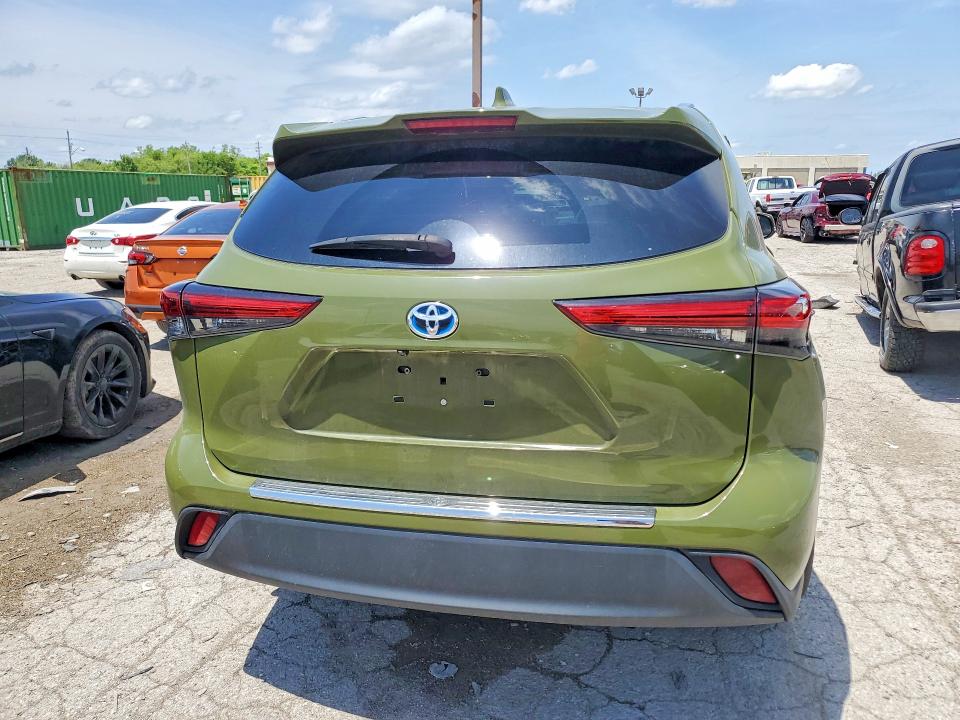 56549556 :رقم المزاد ، 5TDGBRCH7MS063646 vin ، 2021 Toyota Highlander مزاد بيع