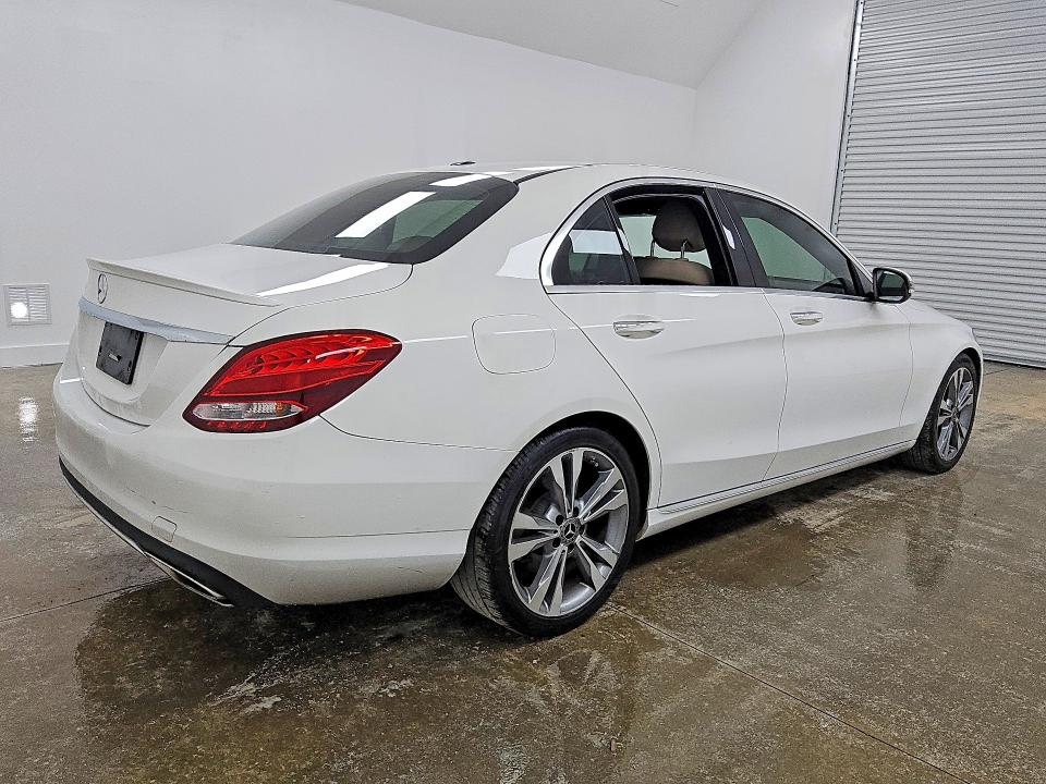 2018 Mercedes-benz C მანქანა იყიდება აუქციონზე, vin: 55SWF4JB3JU245358, აუქციონის ნომერი: 56258286