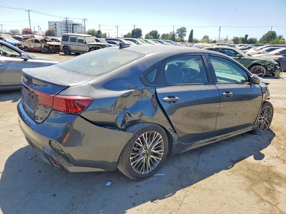 56356116 :رقم المزاد ، 3KPF54AD2NE473000 vin ، 2022 Kia Forte مزاد بيع
