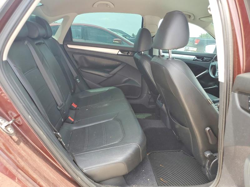 58590006 :رقم المزاد ، 1VWBP7A38DC083927 vin ، 2013 Volkswagen Passat مزاد بيع