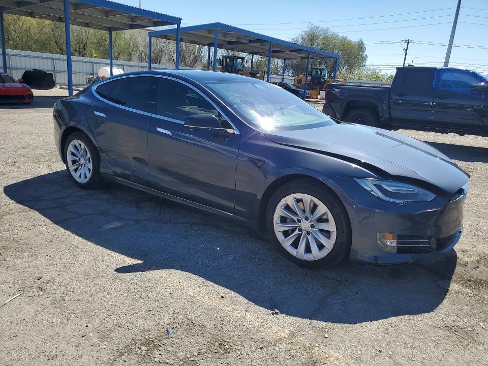 2017 Tesla Model S მანქანა იყიდება აუქციონზე, vin: 5YJSA1E29HF215041, აუქციონის ნომერი: 58638606