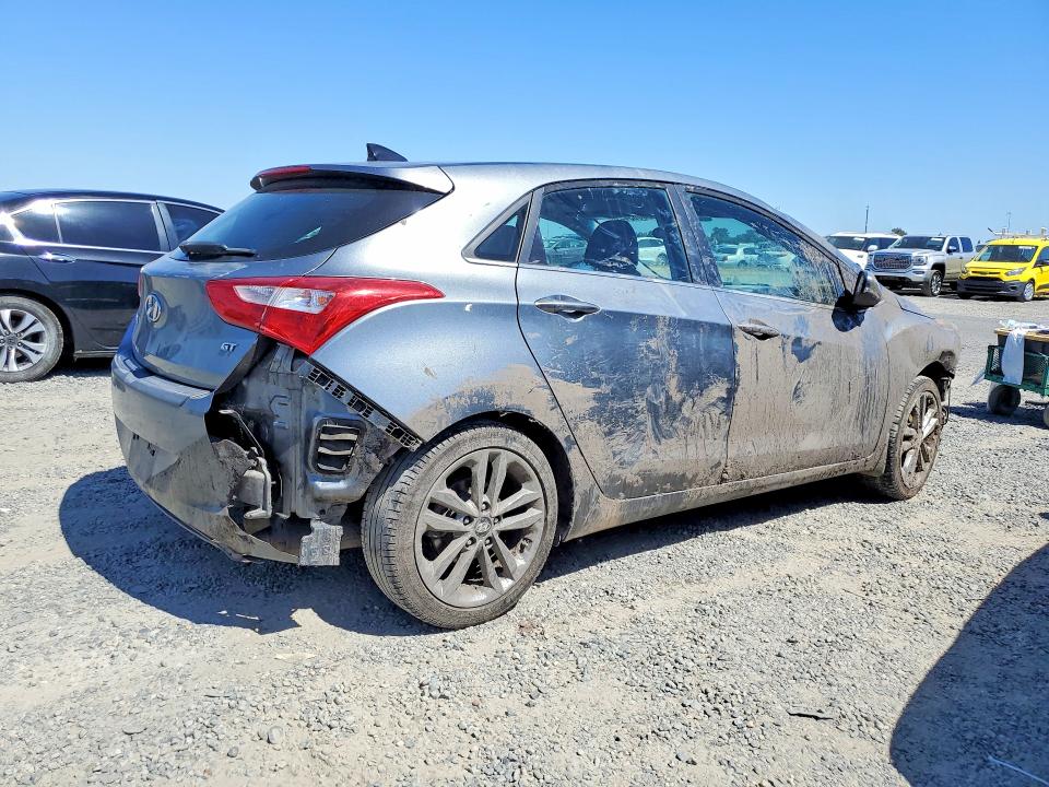 55634416 :رقم المزاد ، KMHD35LH8HU336020 vin ، 2017 Hyundai Elantra Gt مزاد بيع