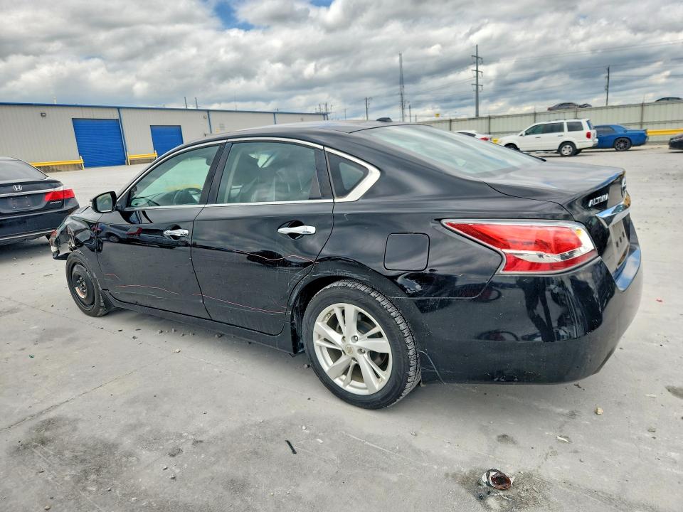 2015 Nissan Altima მანქანა იყიდება აუქციონზე, vin: 1N4AL3AP1FN887828, აუქციონის ნომერი: 57544916