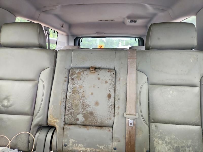 2015 Chevrolet Suburban მანქანა იყიდება აუქციონზე, vin: 1GNSCJKC5FR589930, აუქციონის ნომერი: 57645096