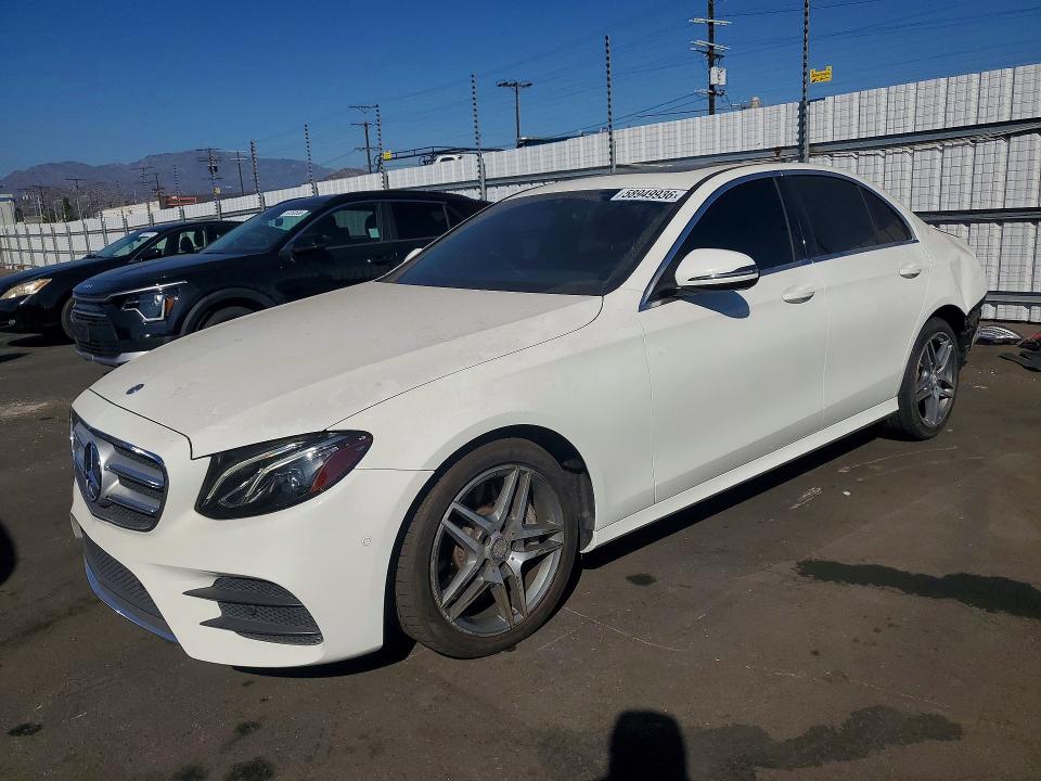 58949936 :رقم المزاد ، WDDZF4JB3JA457593 vin ، 2018 Mercedes-benz E مزاد بيع