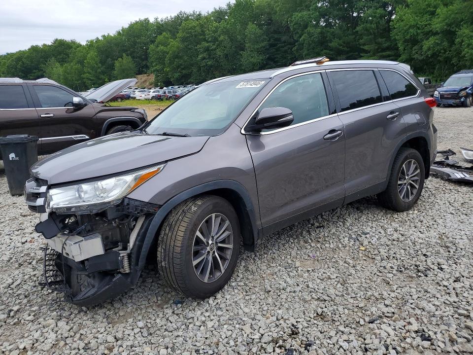 2019 Toyota Highlander მანქანა იყიდება აუქციონზე, vin: 5TDJZRFH1KS700363, აუქციონის ნომერი: 57814946