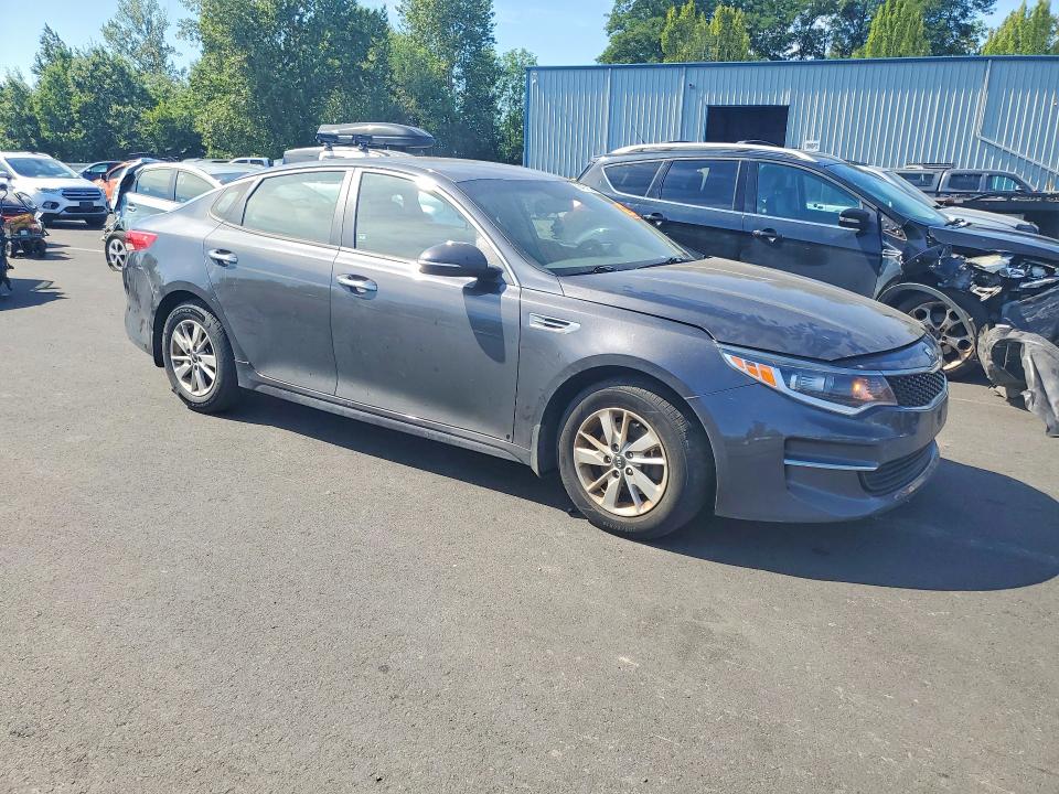 2017 Kia Optima მანქანა იყიდება აუქციონზე, vin: 5XXGT4L38HG147132, აუქციონის ნომერი: 58497856