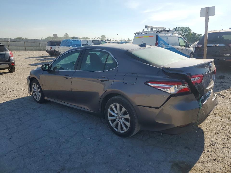 56085356 :رقم المزاد ، 4T1C11AK2LU929230 vin ، 2020 Toyota Camry مزاد بيع