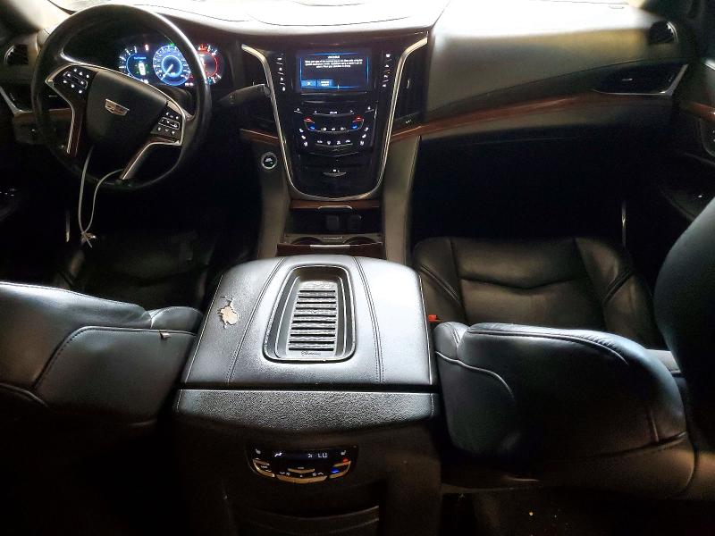 2018 Cadillac Escalade მანქანა იყიდება აუქციონზე, vin: 1GYS3CKJ3JR286635, აუქციონის ნომერი: 57641816