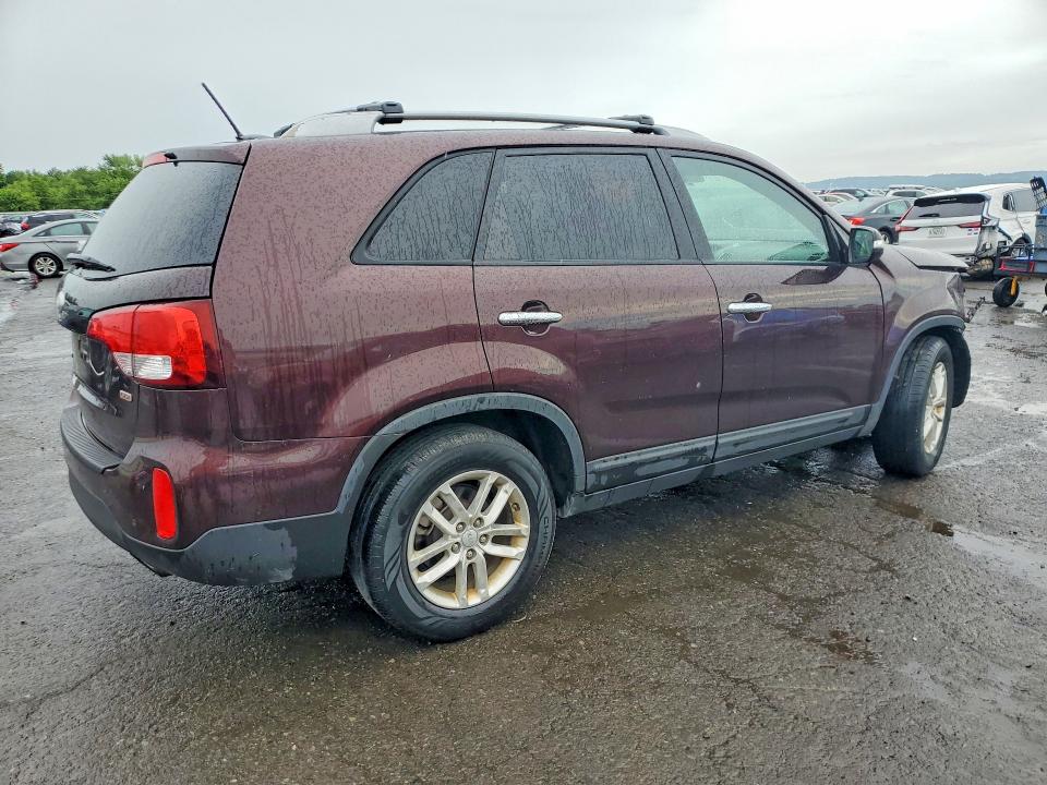 2015 Kia Sorento მანქანა იყიდება აუქციონზე, vin: 5XYKT3A64FG553970, აუქციონის ნომერი: 58709756