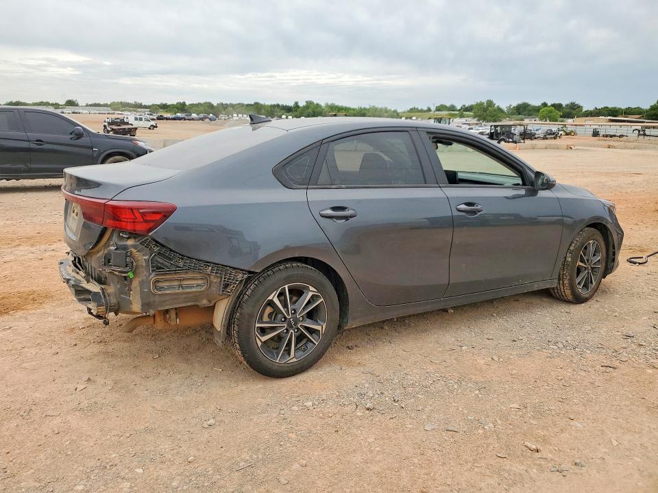 2024 Kia Forte მანქანა იყიდება აუქციონზე, vin: 3KPF24AD8RE713049, აუქციონის ნომერი: 55080506