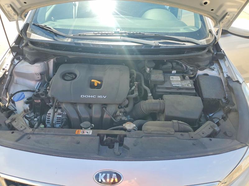 2017 Kia Forte მანქანა იყიდება აუქციონზე, vin: 3KPFK4A72HE098247, აუქციონის ნომერი: 57428426