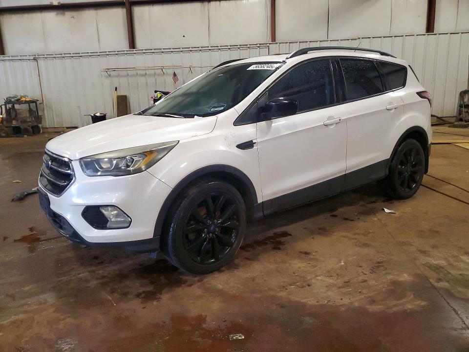 Auction sale of the 2017 Ford Escape, vin: 1FMCU0GD6HUB49913, lot number: 56582466