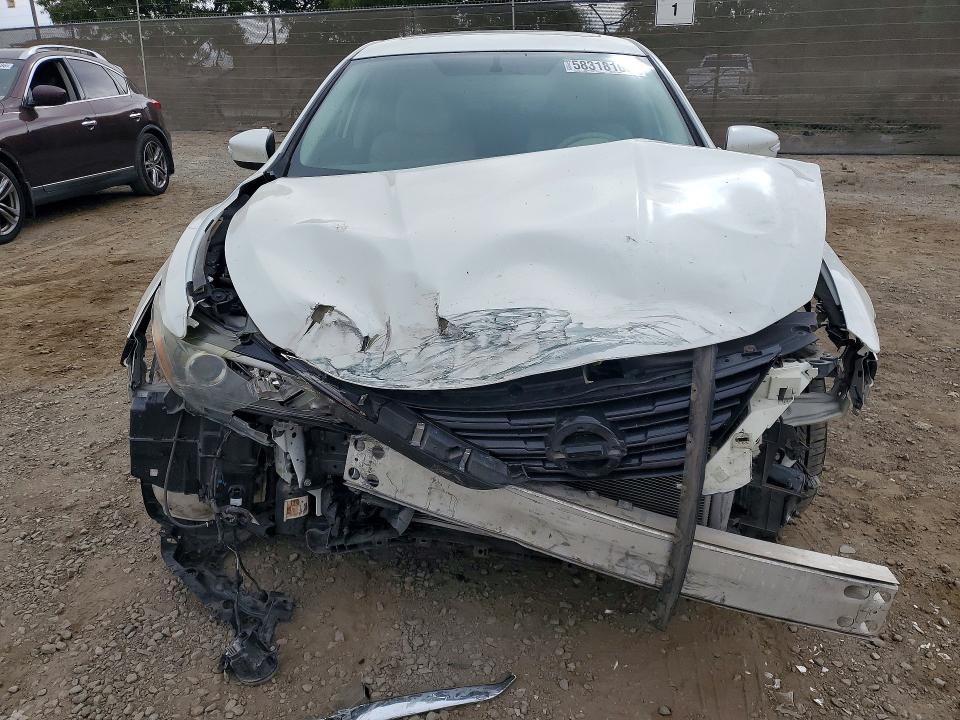 2018 Nissan Altima მანქანა იყიდება აუქციონზე, vin: 1N4AL3AP5JC134713, აუქციონის ნომერი: 58318166