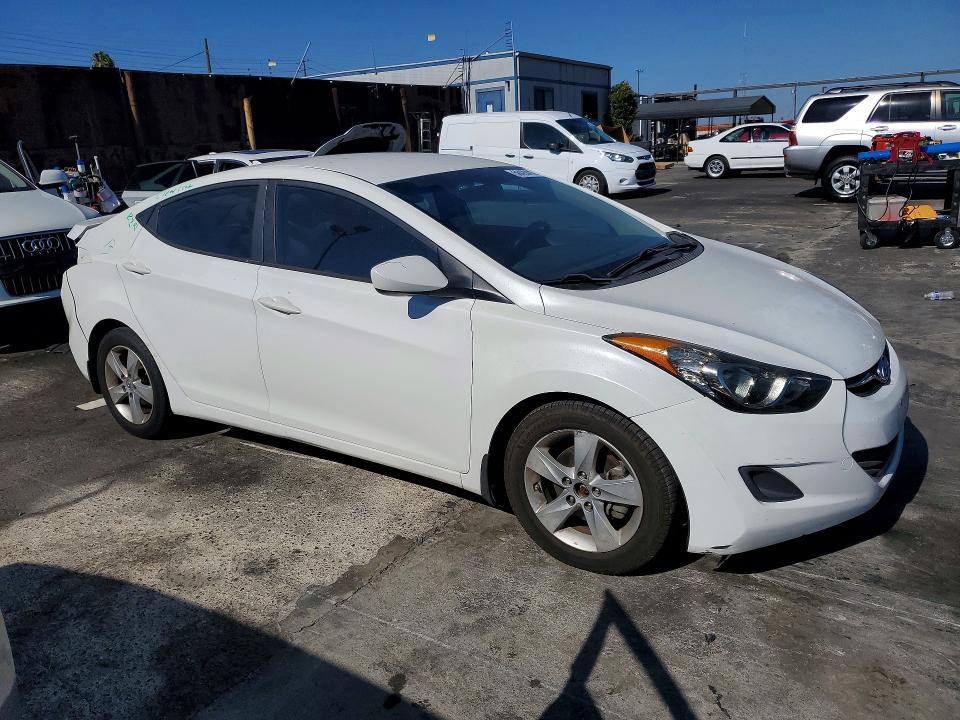 58420416 :رقم المزاد ، 5NPDH4AE7DH287390 vin ، 2013 Hyundai Elantra مزاد بيع