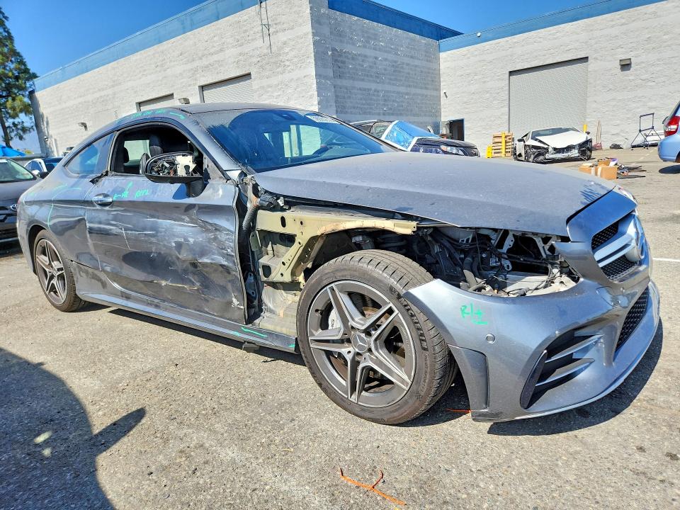 59000276 :رقم المزاد ، WDDWJ6EB3KF834029 vin ، 2019 Mercedes-benz C مزاد بيع