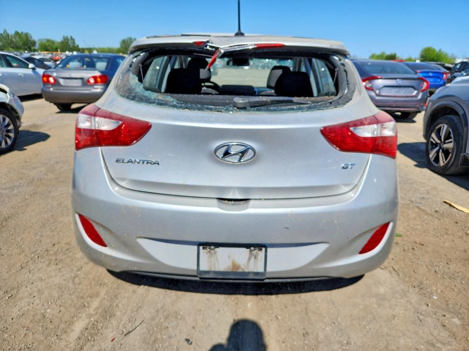 2013 Hyundai Elantra Gt მანქანა იყიდება აუქციონზე, vin: KMHD35LE2DU026803, აუქციონის ნომერი: 55525436