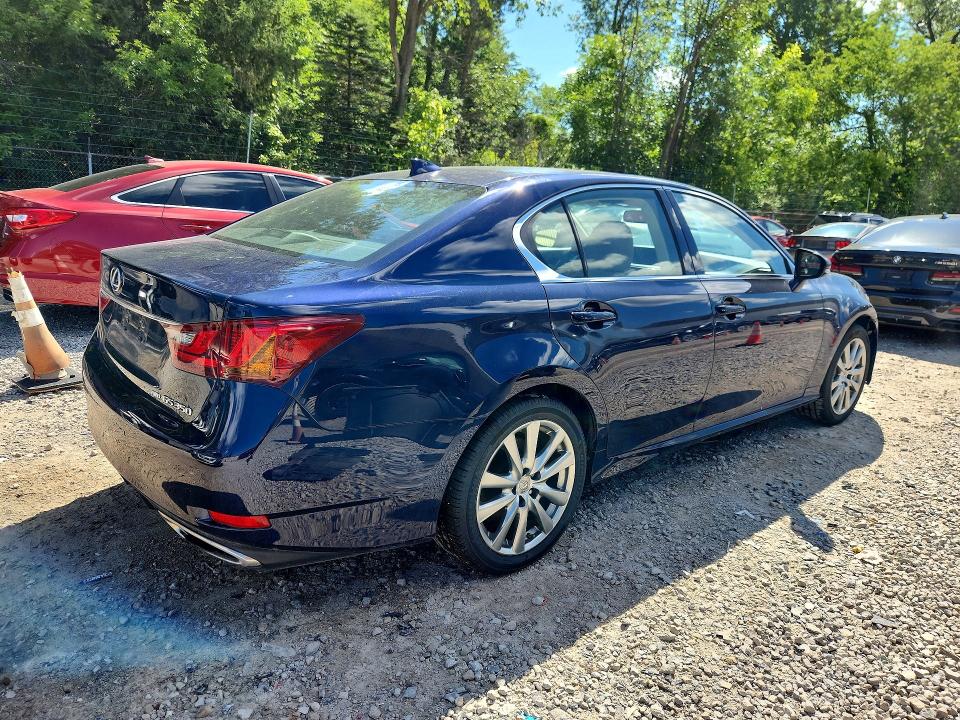 2015 Lexus Gs მანქანა იყიდება აუქციონზე, vin: JTHCE1BL9FA009695, აუქციონის ნომერი: 56570136