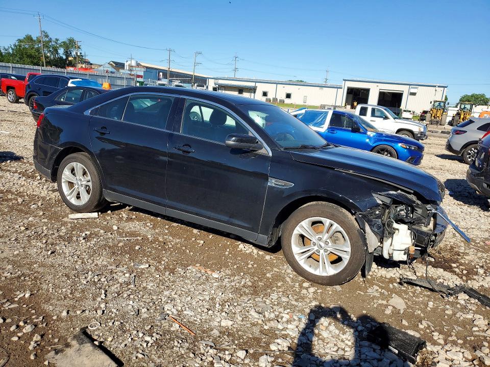 57487186 :رقم المزاد ، 1FAHP2E8XGG135955 vin ، 2016 Ford Taurus مزاد بيع