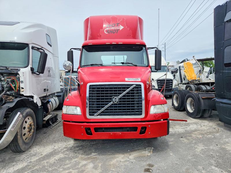 2012 Volvo Vn მანქანა იყიდება აუქციონზე, vin: 4V4MC9EH1CN550749, აუქციონის ნომერი: 56445306