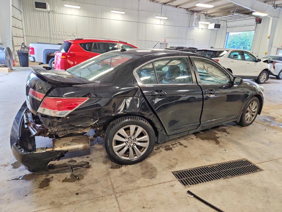 57830076 :رقم المزاد ، 1HGCP2F89CA104035 vin ، 2012 Honda Accord مزاد بيع