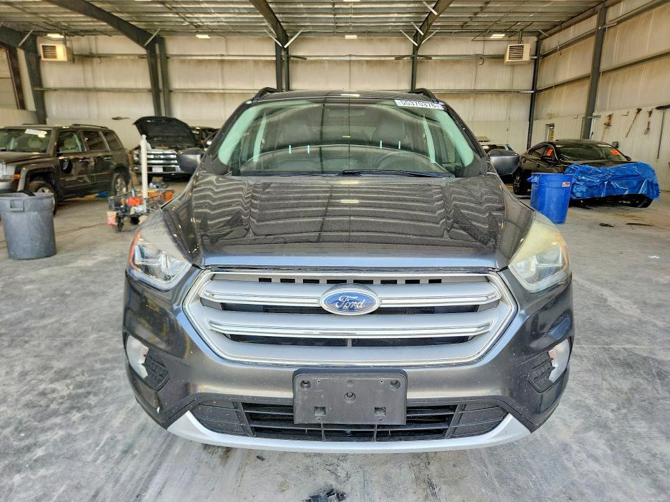 2017 Ford Escape მანქანა იყიდება აუქციონზე, vin: 1FMCU9GD4HUE40947, აუქციონის ნომერი: 55370376