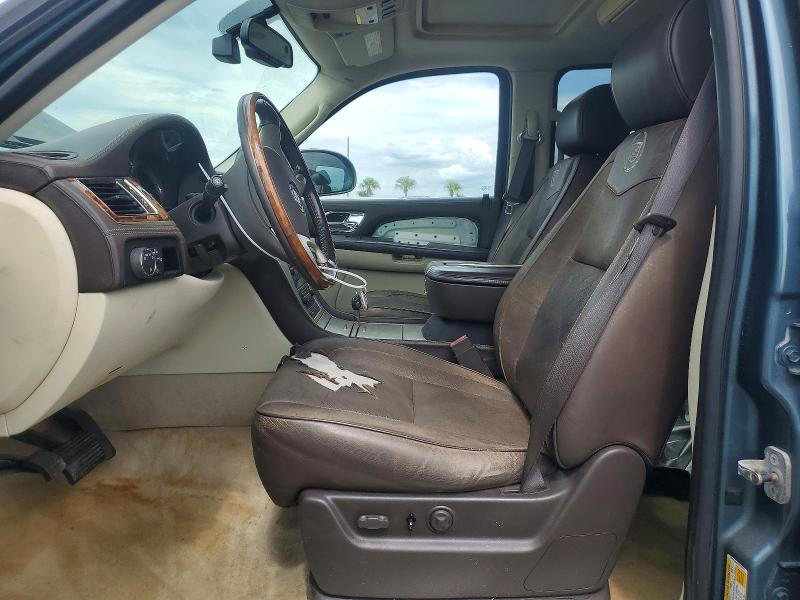 2008 Cadillac Escalade მანქანა იყიდება აუქციონზე, vin: 1GYFK468X8R215797, აუქციონის ნომერი: 55860816