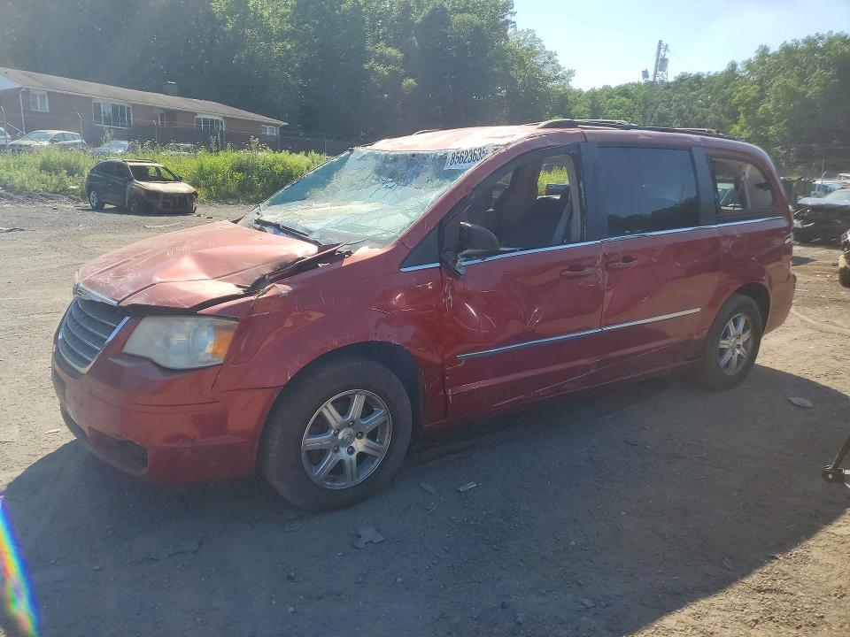 85623635 :رقم المزاد ، 2A4RR5D15AR116986 vin ، 2010 Chrysler Town & Country مزاد بيع