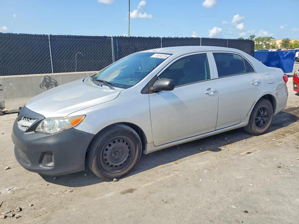 Aukcja sprzedaży 2013 Toyota Corolla, vin: 2T1BU4EE9DC965802, numer aukcji: 41634236
