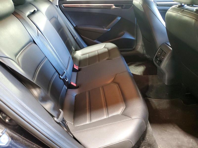 57163306 :رقم المزاد ، 1VWBT7A38HC040013 vin ، 2017 Volkswagen Passat مزاد بيع