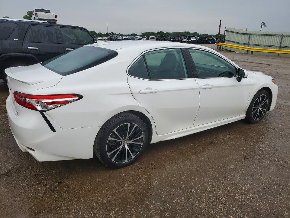 2020 Toyota Camry მანქანა იყიდება აუქციონზე, vin: 4T1G11BK7LU010565, აუქციონის ნომერი: 58524576