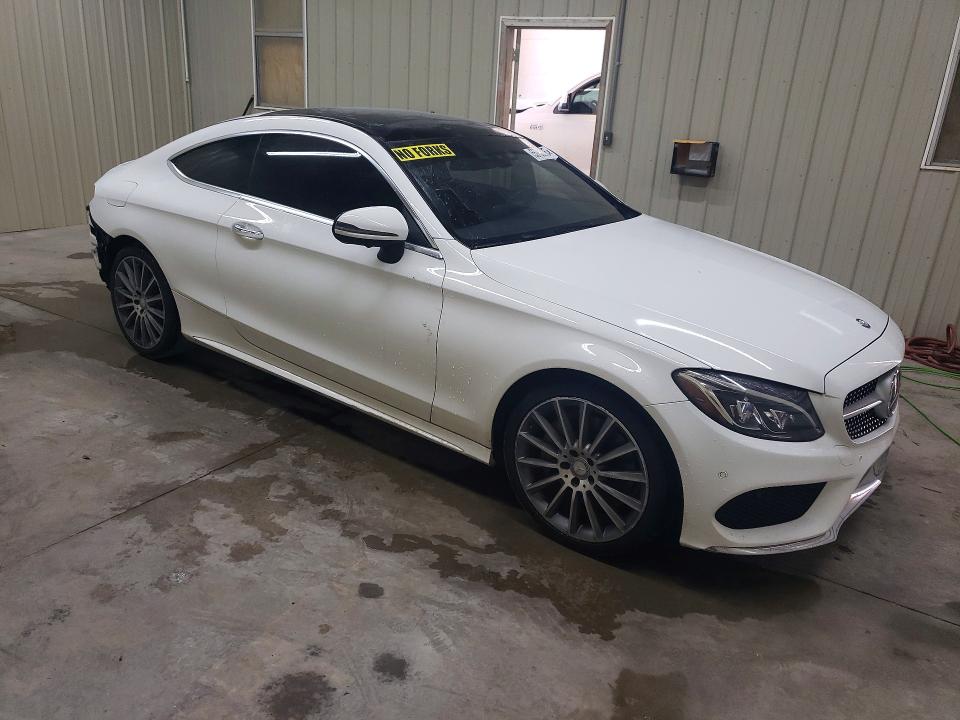 55750576 :رقم المزاد ، WDDWJ4JB3HF424513 vin ، 2017 Mercedes-benz C مزاد بيع