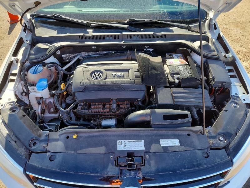 2015 Volkswagen Jetta მანქანა იყიდება აუქციონზე, vin: 3VWD17AJ5FM332775, აუქციონის ნომერი: 56632356