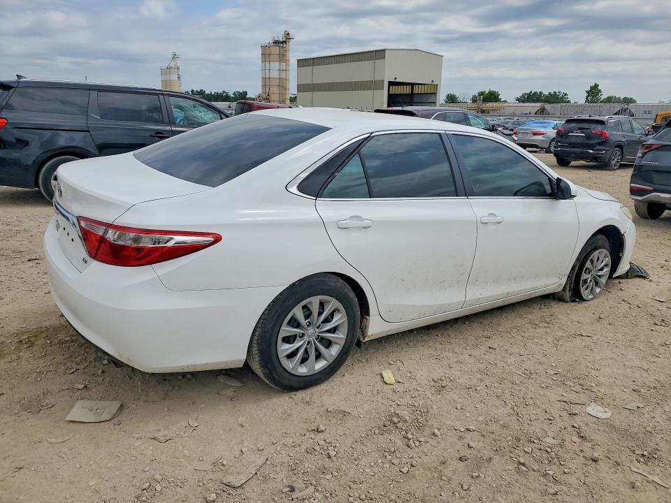 2017 Toyota Camry მანქანა იყიდება აუქციონზე, vin: 4T1BF1FK0HU300627, აუქციონის ნომერი: 55734566