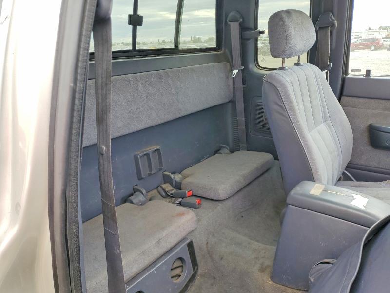 2000 Toyota Tacoma მანქანა იყიდება აუქციონზე, vin: 4TASN92N3YZ663332, აუქციონის ნომერი: 56459556