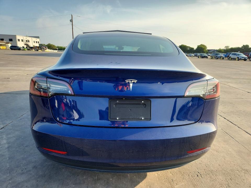 58518036 :رقم المزاد ، 5YJ3E1EA0KF428449 vin ، 2019 Tesla Model 3 مزاد بيع