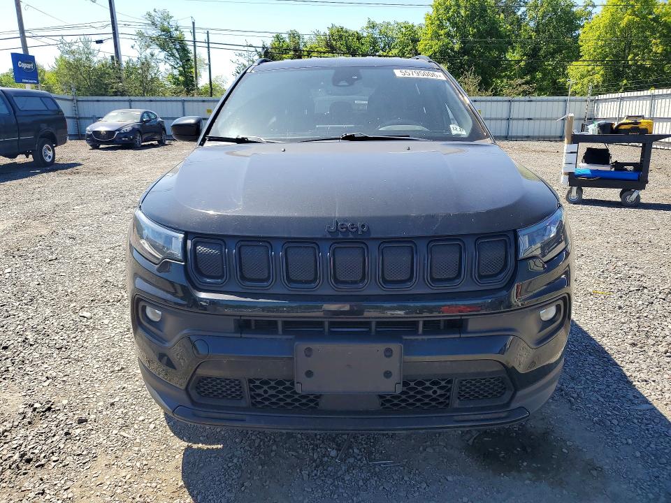 55795006 :رقم المزاد ، 3C4NJDBBXNT226226 vin ، 2022 Jeep Compass مزاد بيع