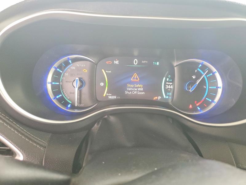 56531496 :رقم المزاد ، 2C4RC1N70LR257728 vin ، 2020 Chrysler Pacifica مزاد بيع