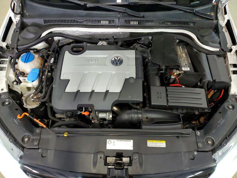 56136836 :رقم المزاد ، 3VW3L7AJ8EM360607 vin ، 2014 Volkswagen Jetta مزاد بيع