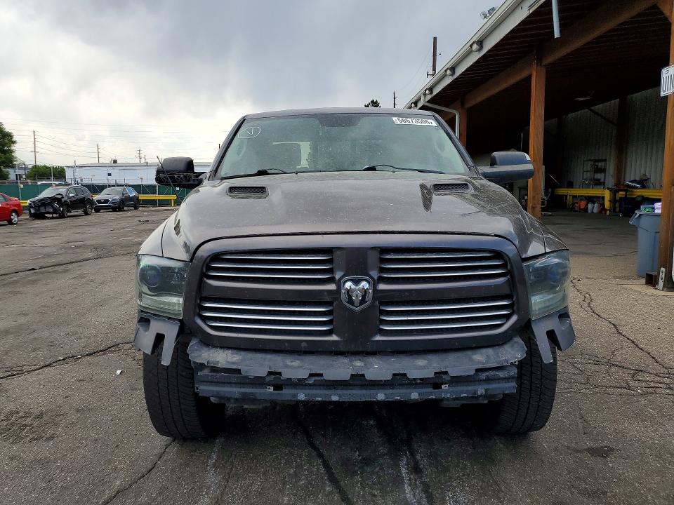 58573506 :رقم المزاد ، 1C6RR7MT5FS540040 vin ، 2015 Dodge 1500 مزاد بيع