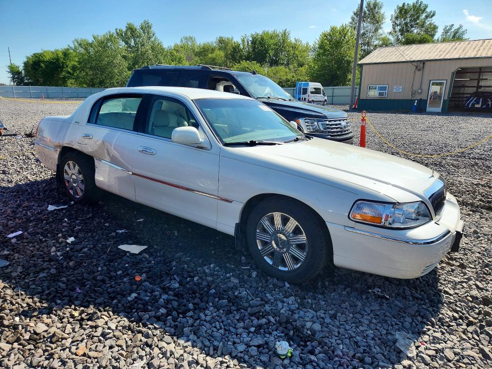 Aukcja sprzedaży 2004 Lincoln Town Car, vin: 1LNHM83W44Y679960, numer aukcji: 58277896
