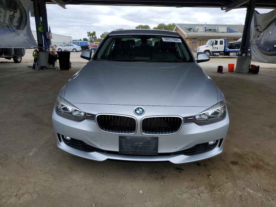2013 Bmw 328 მანქანა იყიდება აუქციონზე, vin: WBA3C1G53DNR44182, აუქციონის ნომერი: 58037606