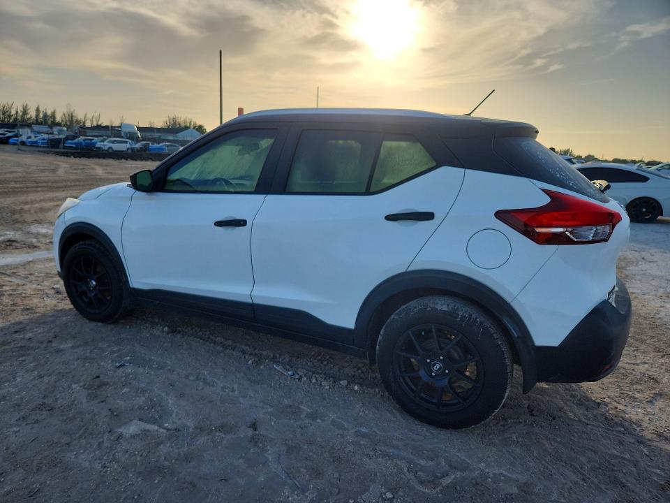 Продажа на аукционе авто 2018 Nissan Kicks, vin: 3N1CP5CU4JL519922, номер лота: 58744936