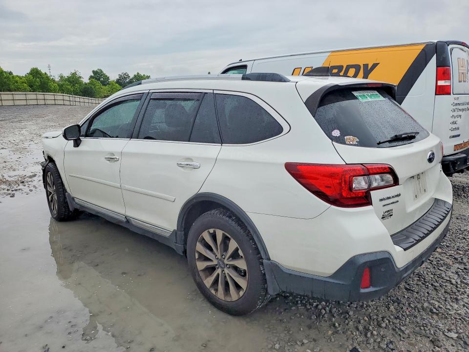 57567746 :رقم المزاد ، 4S4BSATCXJ3246631 vin ، 2018 Subaru Outback مزاد بيع