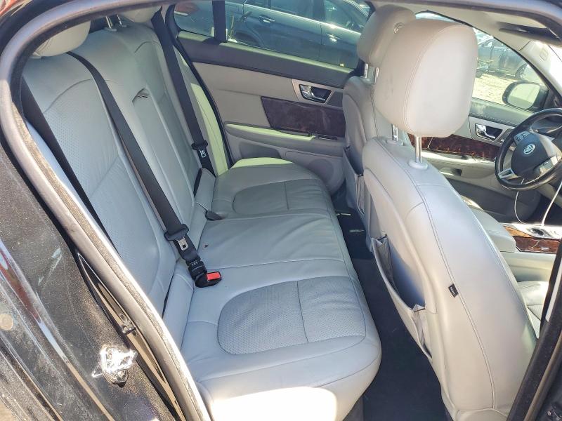 57431106 :رقم المزاد ، SAJWA0GB6ALR49889 vin ، 2010 Jaguar Xf مزاد بيع